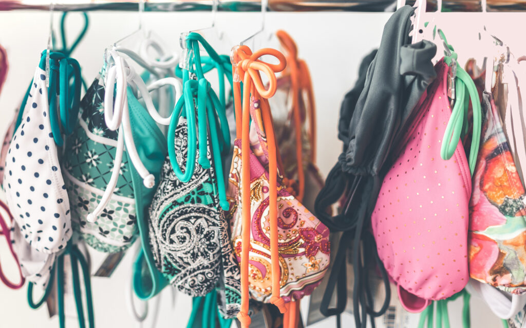 Comment bien choisir son maillot de bain menstruel ? Nos conseils — free download